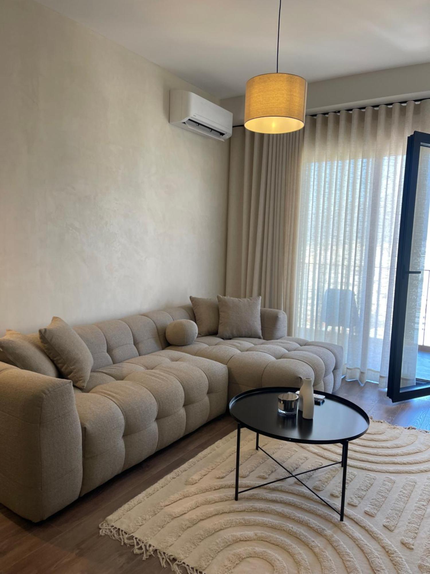 تيرانا Square Inn Garden Aparthotel المظهر الخارجي الصورة