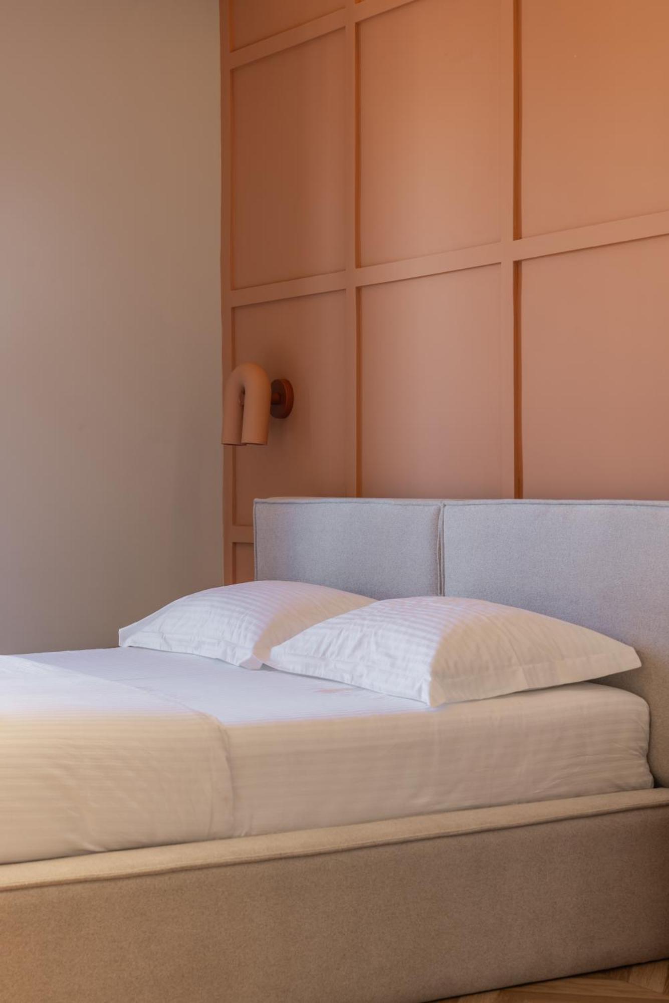 تيرانا Square Inn Garden Aparthotel المظهر الخارجي الصورة