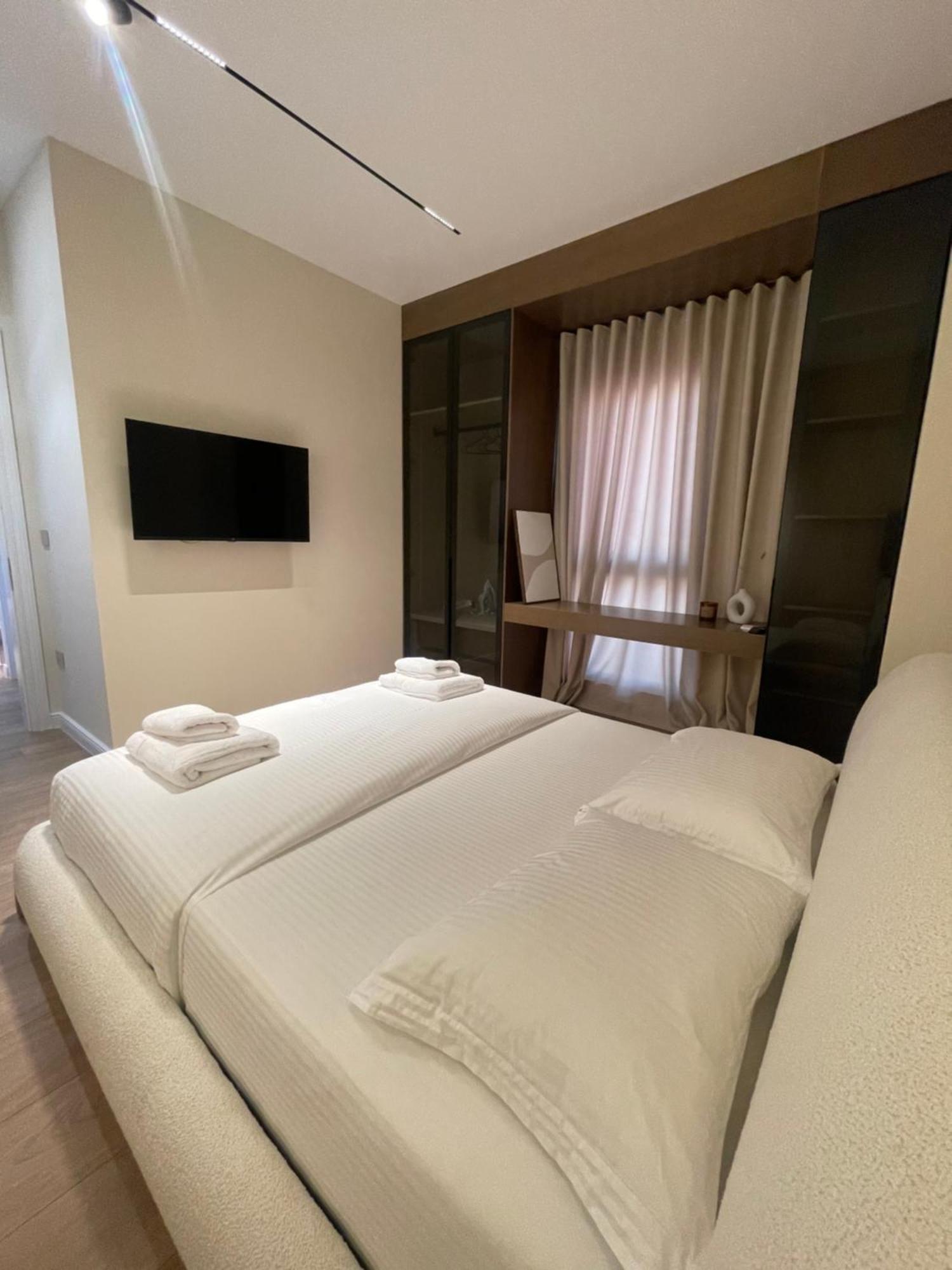 تيرانا Square Inn Garden Aparthotel المظهر الخارجي الصورة