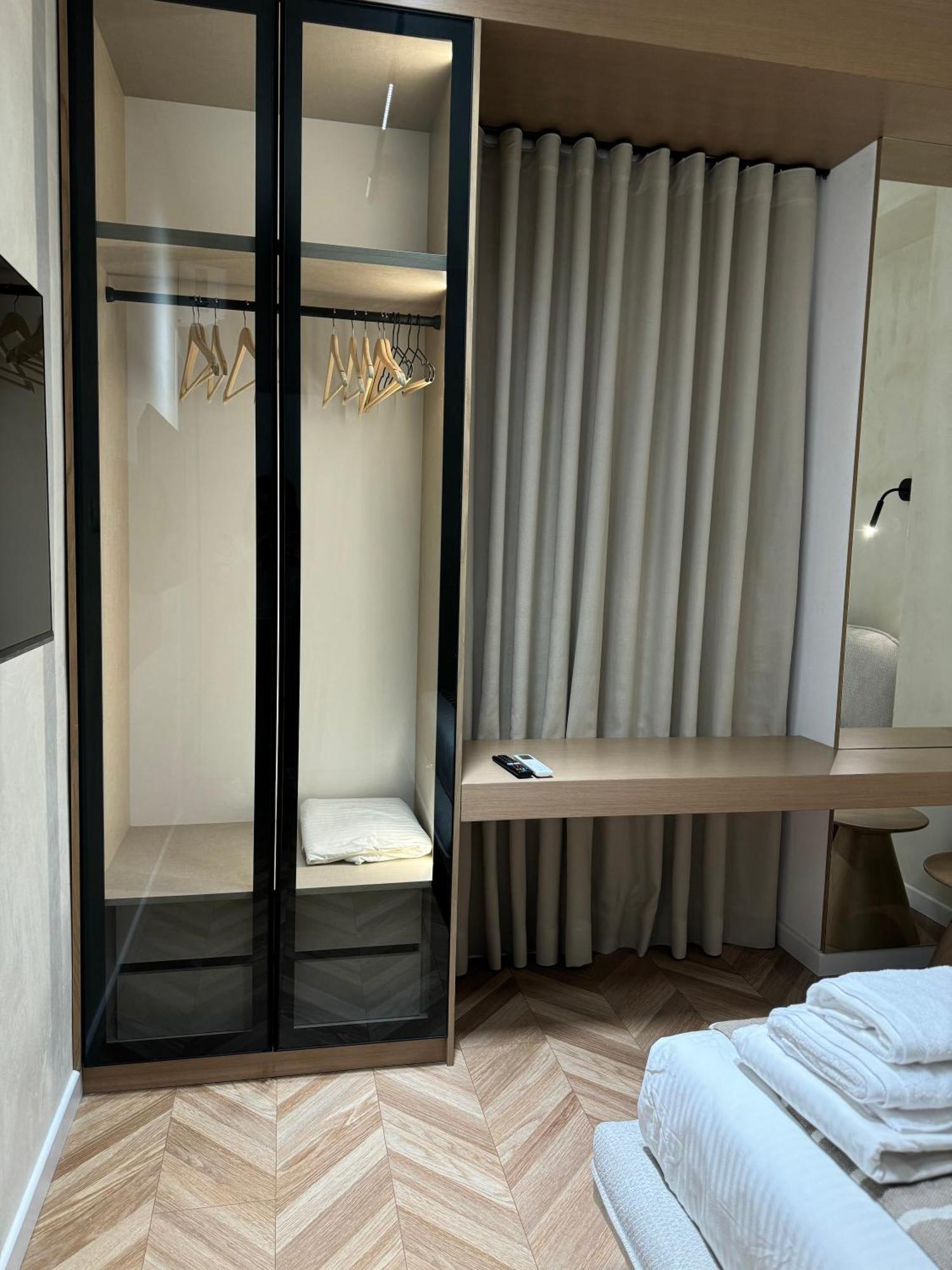 تيرانا Square Inn Garden Aparthotel المظهر الخارجي الصورة
