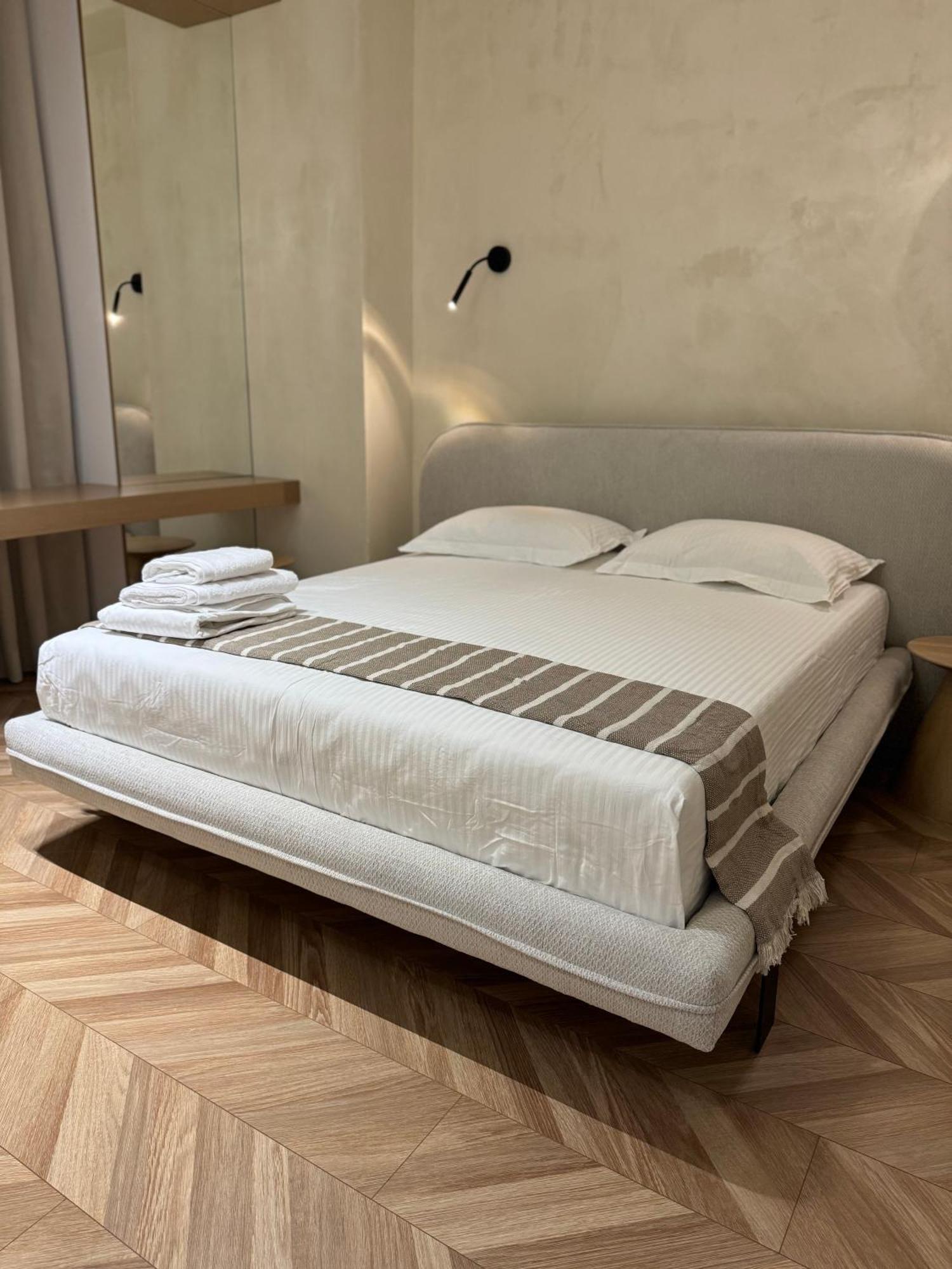 تيرانا Square Inn Garden Aparthotel المظهر الخارجي الصورة
