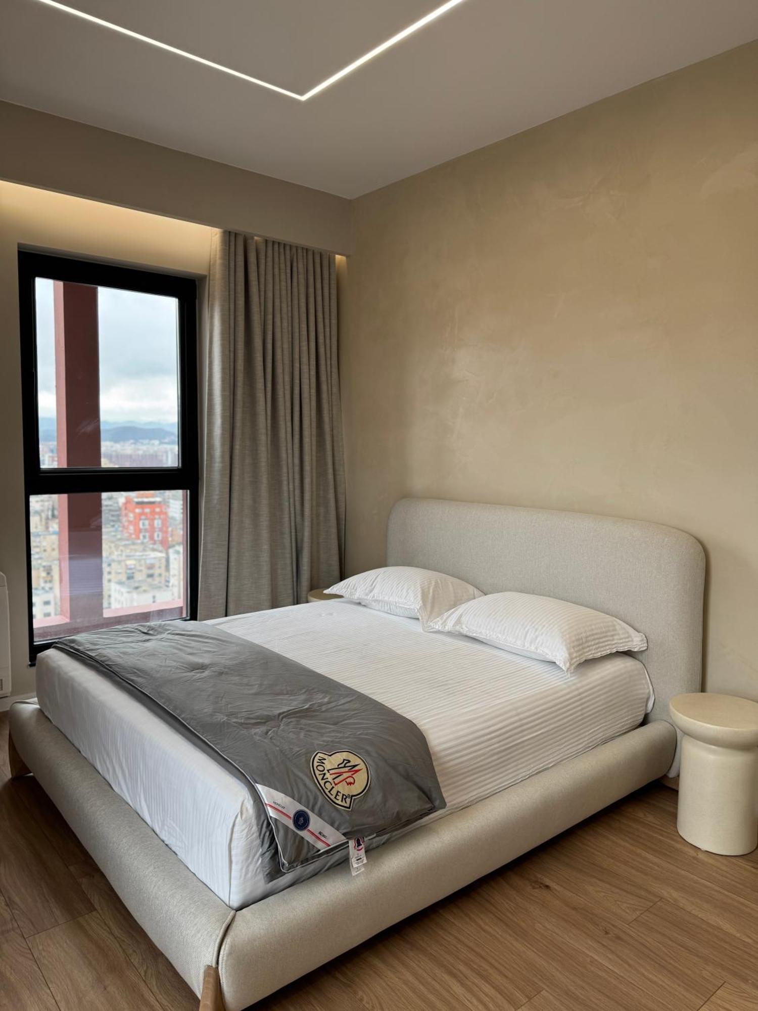 تيرانا Square Inn Garden Aparthotel المظهر الخارجي الصورة