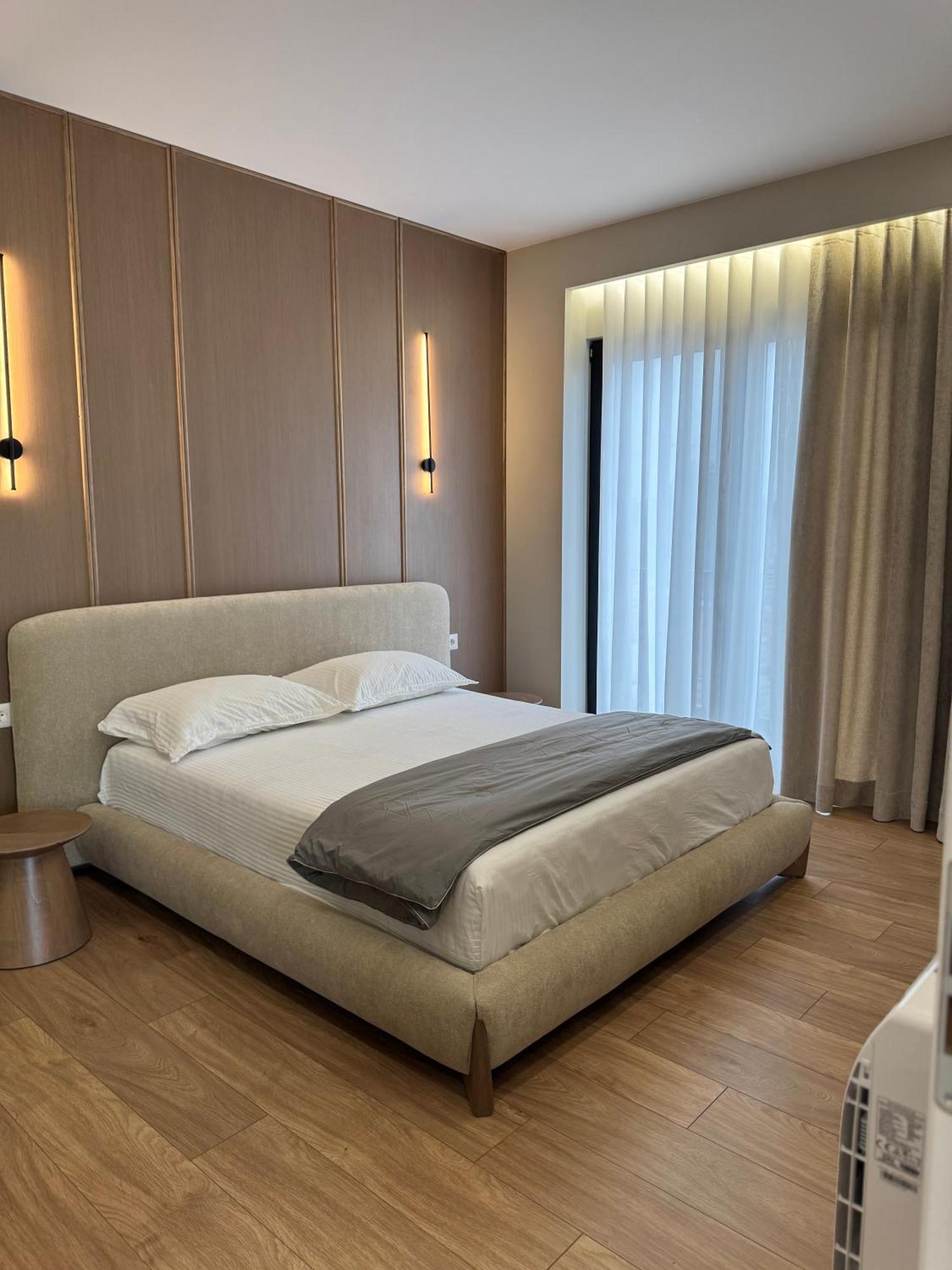 تيرانا Square Inn Garden Aparthotel المظهر الخارجي الصورة