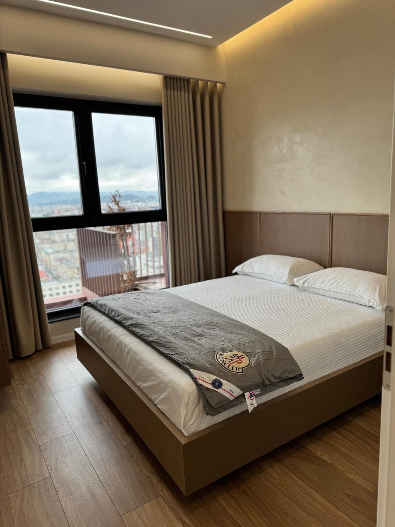 تيرانا Square Inn Garden Aparthotel المظهر الخارجي الصورة