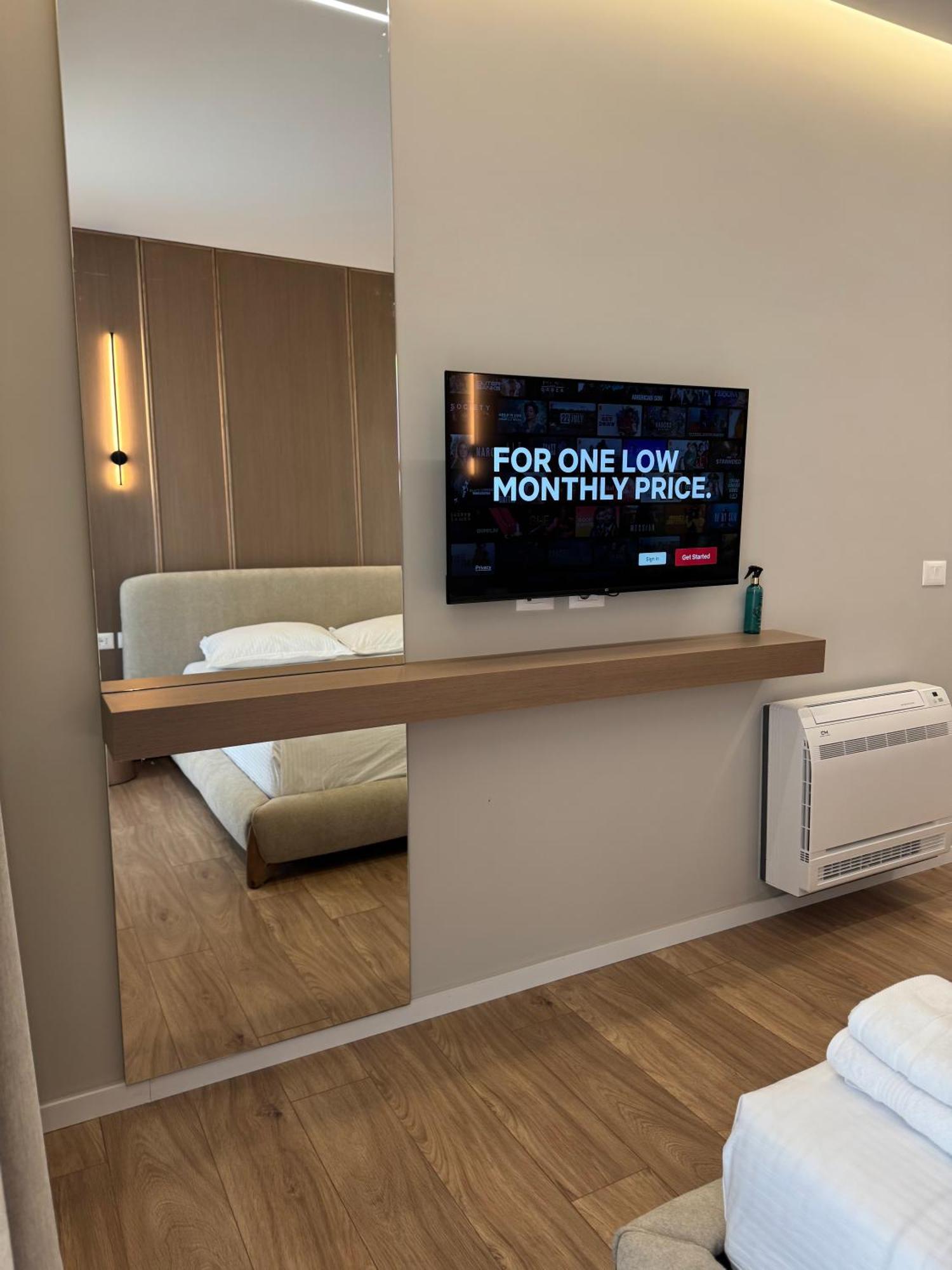 تيرانا Square Inn Garden Aparthotel المظهر الخارجي الصورة
